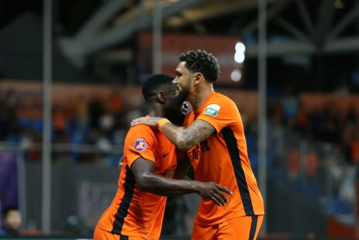 分钟率先进, 脚射门